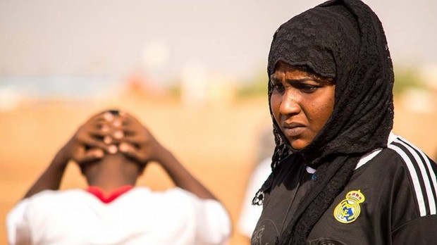 Salma Al-Majidi/Foto: Twitter.com/FIFAWWC Salma Al-Majidi, Perempuan Arab Pertama yang Jadi Pelatih FIFA di Sudan/