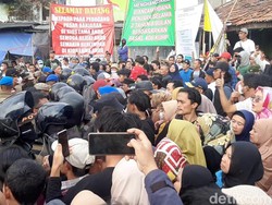 Sempat Panas, Sejumlah Pedagang Minta Pembongkaran Pasar Banjaran Ditunda