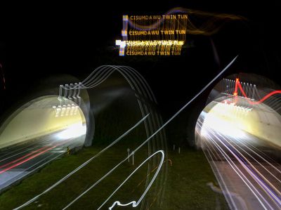Masih Gratis! Begini Suasana Tol Cisumdawu Saat Malam Hari