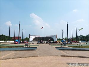 Alun-alun Kabupaten Bekasi: Enggak Ada Begal, Penjual Dilarang Getok Harga