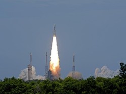 India Sukses Mendaratkan Roket di Bulan!