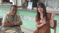 Hotman Paris Nongkrong di Kopi Johny hingga Rumah Makan Tamara Bleszynski