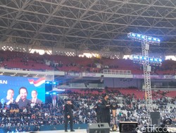 Anies Sapa Golkar di Apel Siaga Perubahan, Paloh Sebut Utusan Khusus