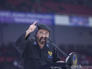 Surya Paloh Terbang ke London September, Tak Bisa Hadiri Rapimnas PD Surya Paloh Terbang ke London September, Tak Bisa Hadiri Rapimnas PD