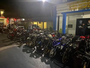 51 Motor Bodong dan Berknalpot Brong Diamankan ke Mapolres Blitar Kota