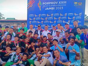 Tim Sepakbola Batang Hari Boyong Emas Porprov Jambi Setelah 22 Tahun! Tim Sepakbola Batang Hari Boyong Emas Porprov Jambi Setelah 22 Tahun!