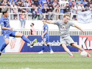 PSIS Tumbangkan Persebaya dengan Brace Fortes PSIS Tumbangkan Persebaya dengan Brace Fortes