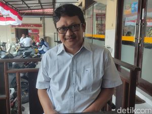 Bambang Rukminto Usul SIM Digratiskan Daripada Berlaku Seumur Hidup Bambang Rukminto Usul SIM Digratiskan Daripada Berlaku Seumur Hidup