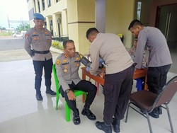 Kapolres Bolmong Sulut Wajibkan Anggota Periksa Tekanan Darah