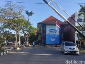 KPK Periksa 6 Saksi Dugaan Korupsi Pengadaan Lahan PTPN XI KPK Periksa 6 Saksi Dugaan Korupsi Pengadaan Lahan PTPN XI