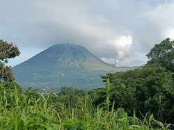 Badan Geologi: Waspada Potensi Erupsi Freatik Gunung Lokon Sulut