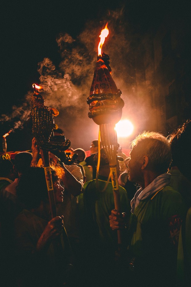 Ilustrasi pawai obor/Foto: Pexels/Kaichieh Chan