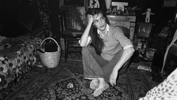 English actress and singer Jane Birkin, UK, November 1974.  (Photo by R. Viner/Express/Hulton Archive/Getty Images)