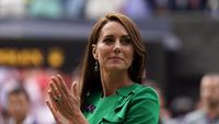 10 Gaya Kate Middleton di Wimbledon, Serba Hijau dan Pakai Pita Kaum Elite