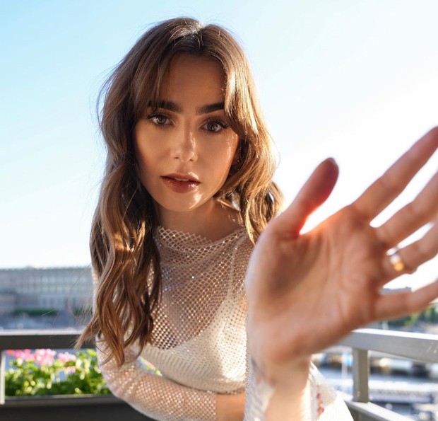 Lily Collins/Foto: Instagram.com/lilyjcollins
