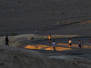 Ramai-ramai Kunjungi Tempat dengan Suhu Terpanas di Bumi