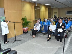 Ke Mahasiswa UIN, Setjen MPR Pamerkan Koleksi e-Book dan e-Library