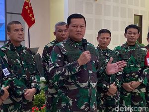 Panglima TNI Buka Suara soal Pencopotan Baliho Ganjar di Lahan Militer Panglima TNI Buka Suara soal Pencopotan Baliho Ganjar di Lahan Militer