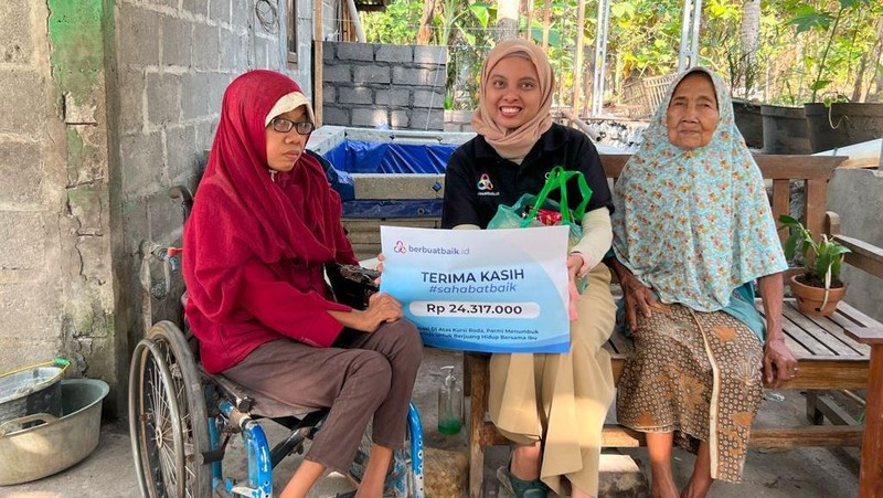 Parmi Penumbuk Melinjo Bisa Budidaya Ikan Berkat Donasi Sahabat Baik