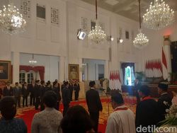 Jokowi Resmi Lantik 5 Wakil Menteri, Ini Daftarnya
