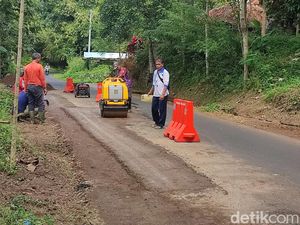 Akses Jalan yang Terbelah Menuju Jembatan Cirahon Diperbaiki