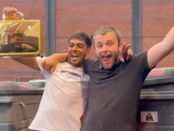 Rezeki Nomplok! Pria Ini Hangout di Bar Dapat Hadiah Rp 98 Juta