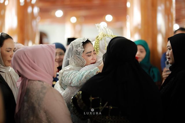 Pernikahan Rosa Meldianti dan Inggil