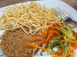 Pesan Menu Vegetarian di Resto, Wanita Ini Kesal Dapat Makanan Hambar