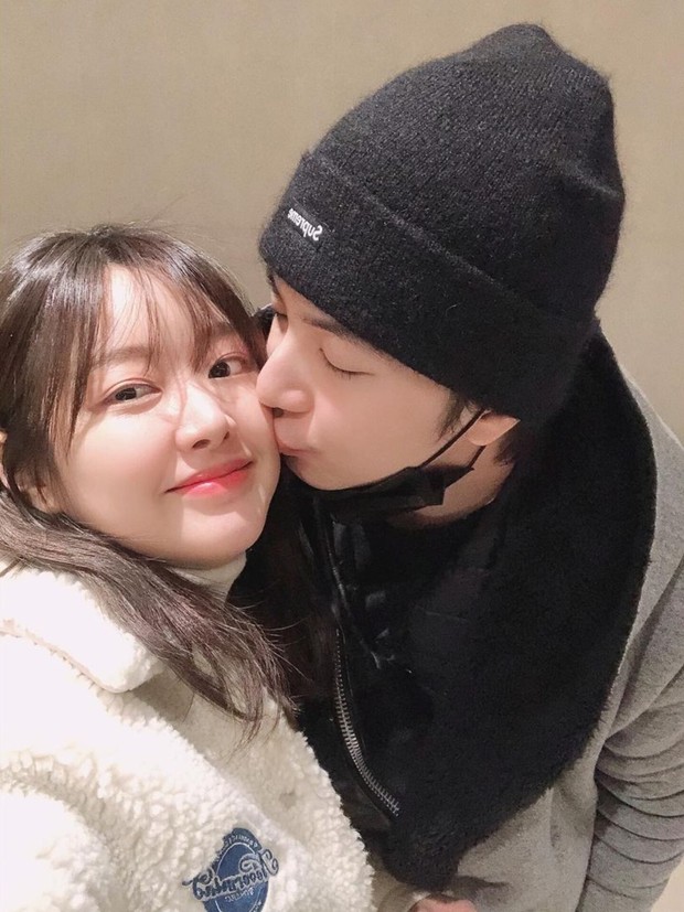 Potret Mimi (Gugudan) dan Thunder (MBLAQ)/ Foto: life0fthunder Potret Mimi (Gugudan) dan Thunder (MBLAQ)