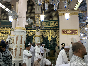 6 Pilar Raudhah di Masjid Nabawi, Saksi Bisu Sejarah Hidup Nabi 6 Pilar Raudhah di Masjid Nabawi, Saksi Bisu Sejarah Hidup Nabi