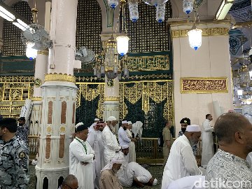 Potret Raudhah, Taman Surga di Masjid Nabawi yang Selalu Diantre Jemaah