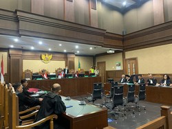 Sidang Ditunda, Lukas Enembe Kembali Dibantarkan di RSPAD