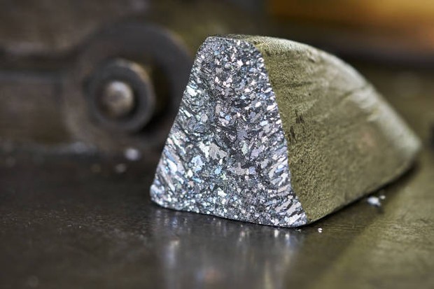 Timbal/Foto: Gettyimages.com/tomekbudujedomek kandungan kosmetik berbahaya