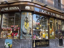 Toko Kelontong 125 Tahun Ini Denda Pengunjung yang Tidak Belanja