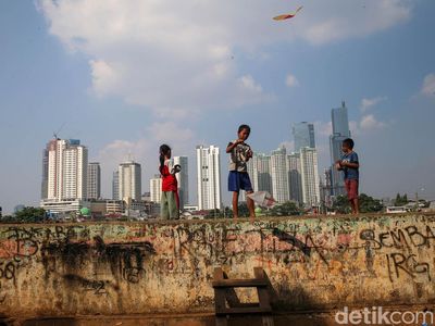 Angka Kemiskinan Ibu Kota Turun Gaes, Tapi...