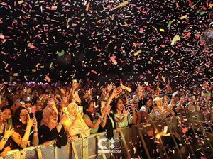 Kilas Balik Kemeriahan Indofood Present CXO Live on Stage Hari Kedua Kilas Balik Kemeriahan Indofood Present CXO Live on Stage Hari Kedua