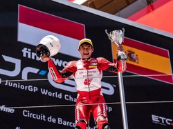 Pebalap RI Bikin Indonesia Raya Berkumandang di Sirkuit Catalunya