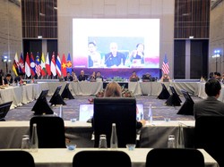 Pertemuan Menteri ASEAN di Surabaya Bahas Isu Perdagangan & Investasi