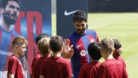 Sebanyak 14 trofi dimenangi Ilkay Guendogan, di antaranya lima gelar Premier League, dua Piala FA, empat Piala Liga, dan satu Liga Champions. Guendogan juga menjadi bagian penting dari skuad treble Man City di 2022/2023.  