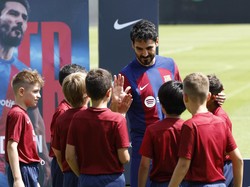 Sebanyak 14 trofi dimenangi Ilkay Guendogan, di antaranya lima gelar Premier League, dua Piala FA, empat Piala Liga, dan satu Liga Champions. Guendogan juga menjadi bagian penting dari skuad treble Man City di 2022/2023.  
