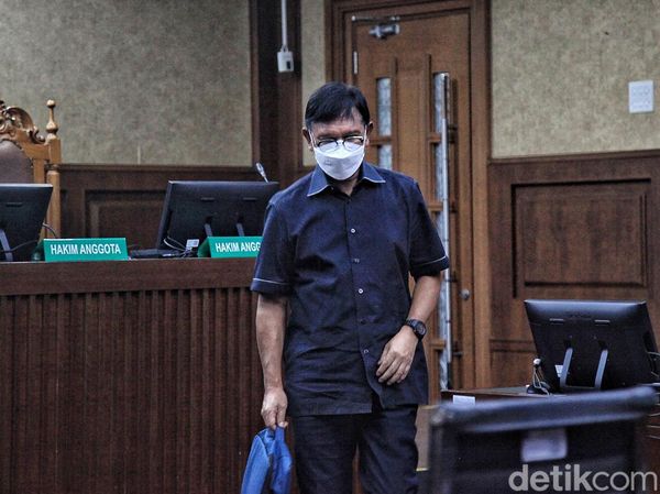 Eksepsi Johnny Plate Ditolak Hakim
