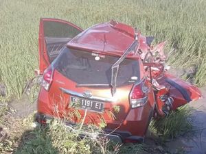 Kecelakaan Maut Truk TNI Vs Minibus di Poros Wajo-Luwu, 1 Warga Sipil Tewas