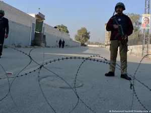 Keluarga Napi di Pakistan Keluhkan Jauhnya Menjenguk ke Penjara