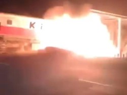 9 Fakta Kecelakaan Dahsyat Kereta Api Brantas Tabrak Truk di Semarang
