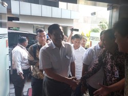 Menko Marves Luhut Tiba di KPK, Jadi Pembicara Tata Kelola Pelabuhan