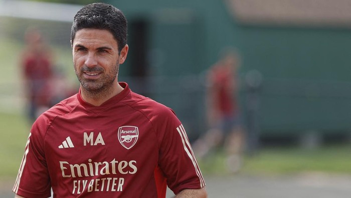Jul 17, 2023; Fairfax, VA, USA; Arsenal manager Mikel Arteta walks onto the training ground prior to an Arsenal training session at George Mason University Field House in preparation for the 2023 MLS All Star Game. Mandatory Credit: Geoff Burke-USA TODAY Sports