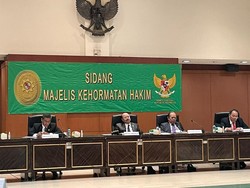 Hakim Pemakai Narkoba di Ruang Kerja Memelas Minta Jangan Dipecat