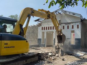 Mantan Pasutri di Kediri Robohkan Rumah Gono Gini Senilai Rp 200 Juta