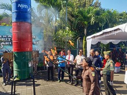 Kejari Jembrana Musnahkan BB Tindak Pidana, Ada 11.483 Butir Pil Koplo