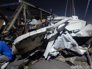 Sempat Kabur, Sopir-Kernet Truk Tertabrak KA di Semarang Serahkan Diri Sempat Kabur, Sopir-Kernet Truk Tertabrak KA di Semarang Serahkan Diri